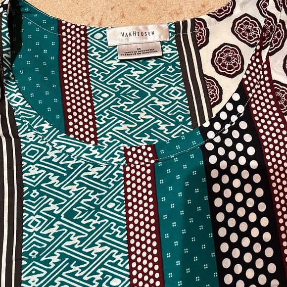 Van Heusen Tank Top - Picture 2 of 2